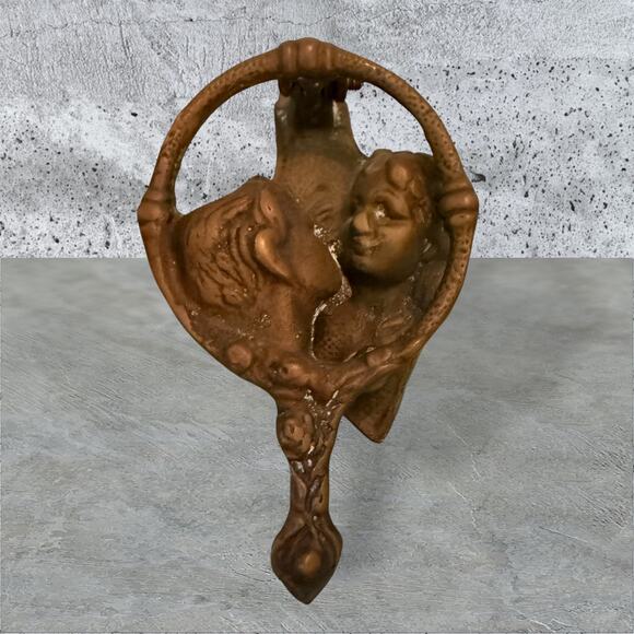 Antique Cast Iron Door Knocker – Victorian Cherub & Lion Head Design - Picture 1 of 7